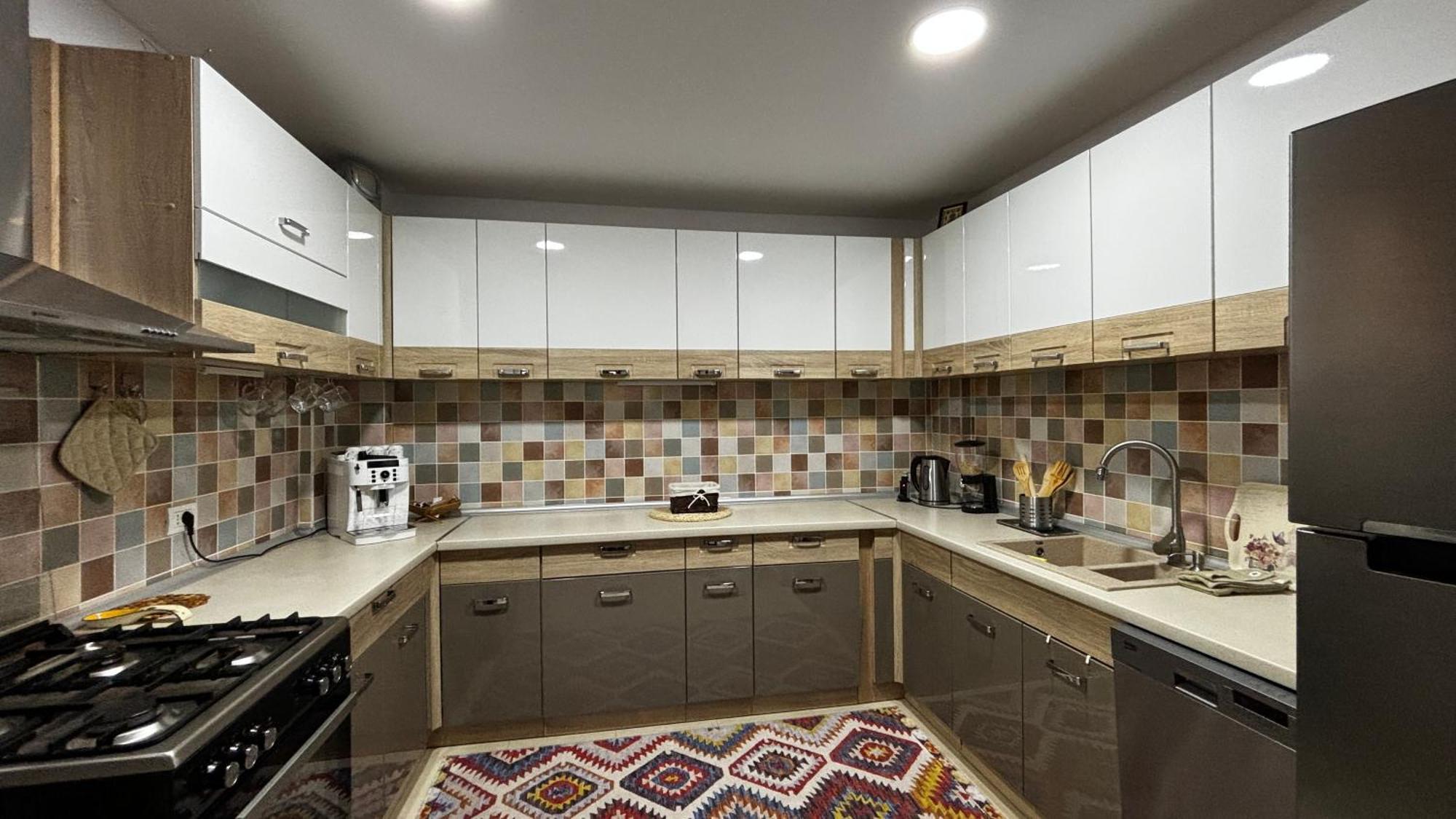 Skyline Villa Азуга Екстериор снимка