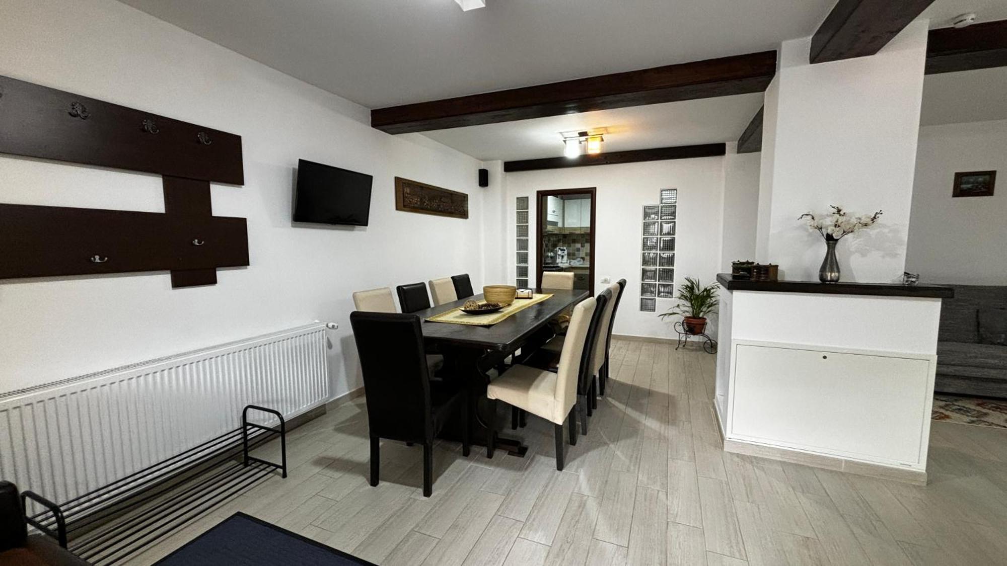 Skyline Villa Азуга Екстериор снимка