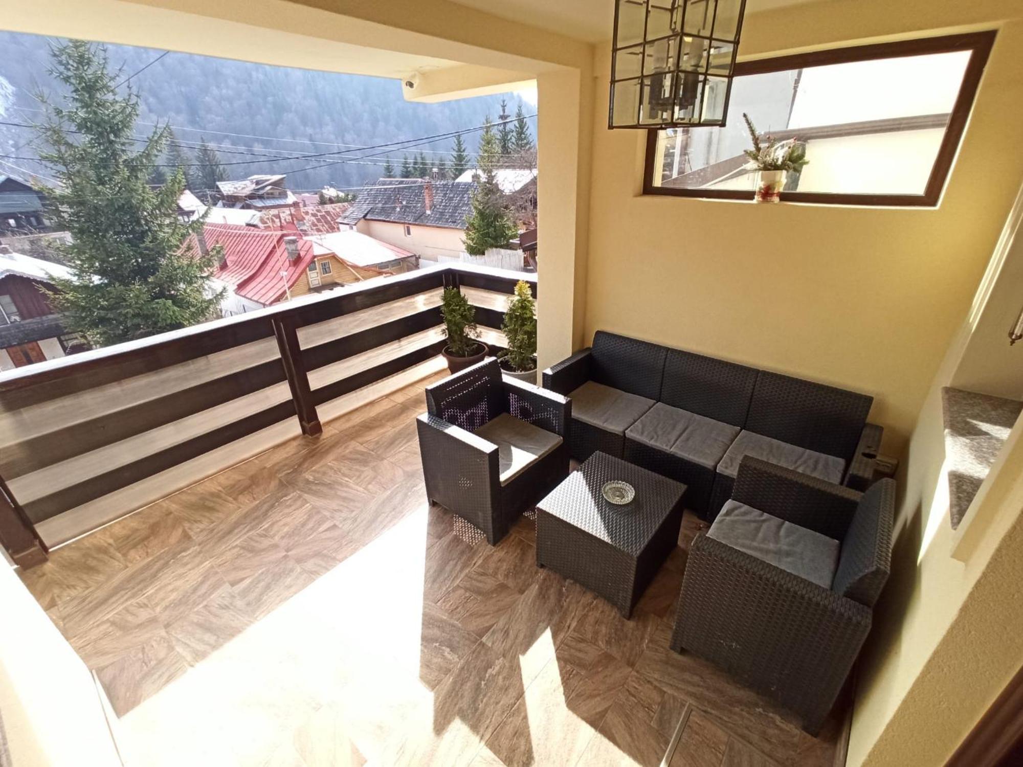 Skyline Villa Азуга Екстериор снимка