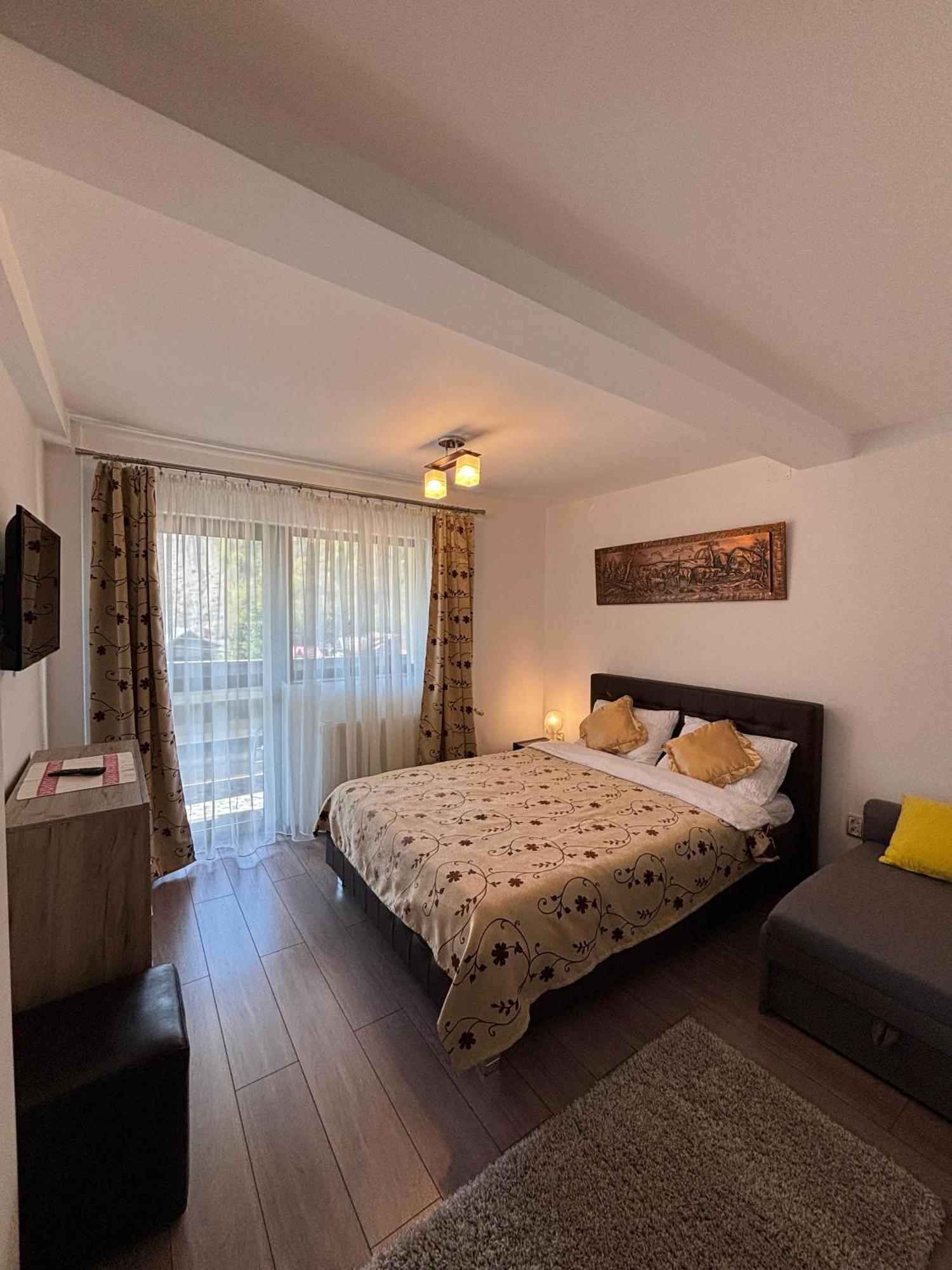 Skyline Villa Азуга Екстериор снимка
